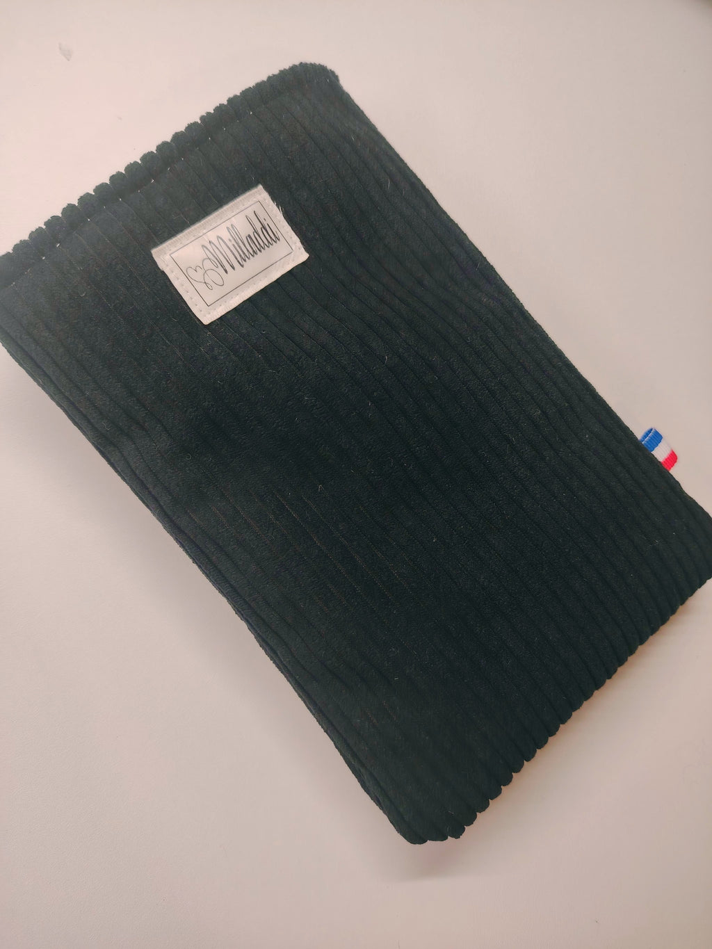 Protège livre de poche noir Ultra