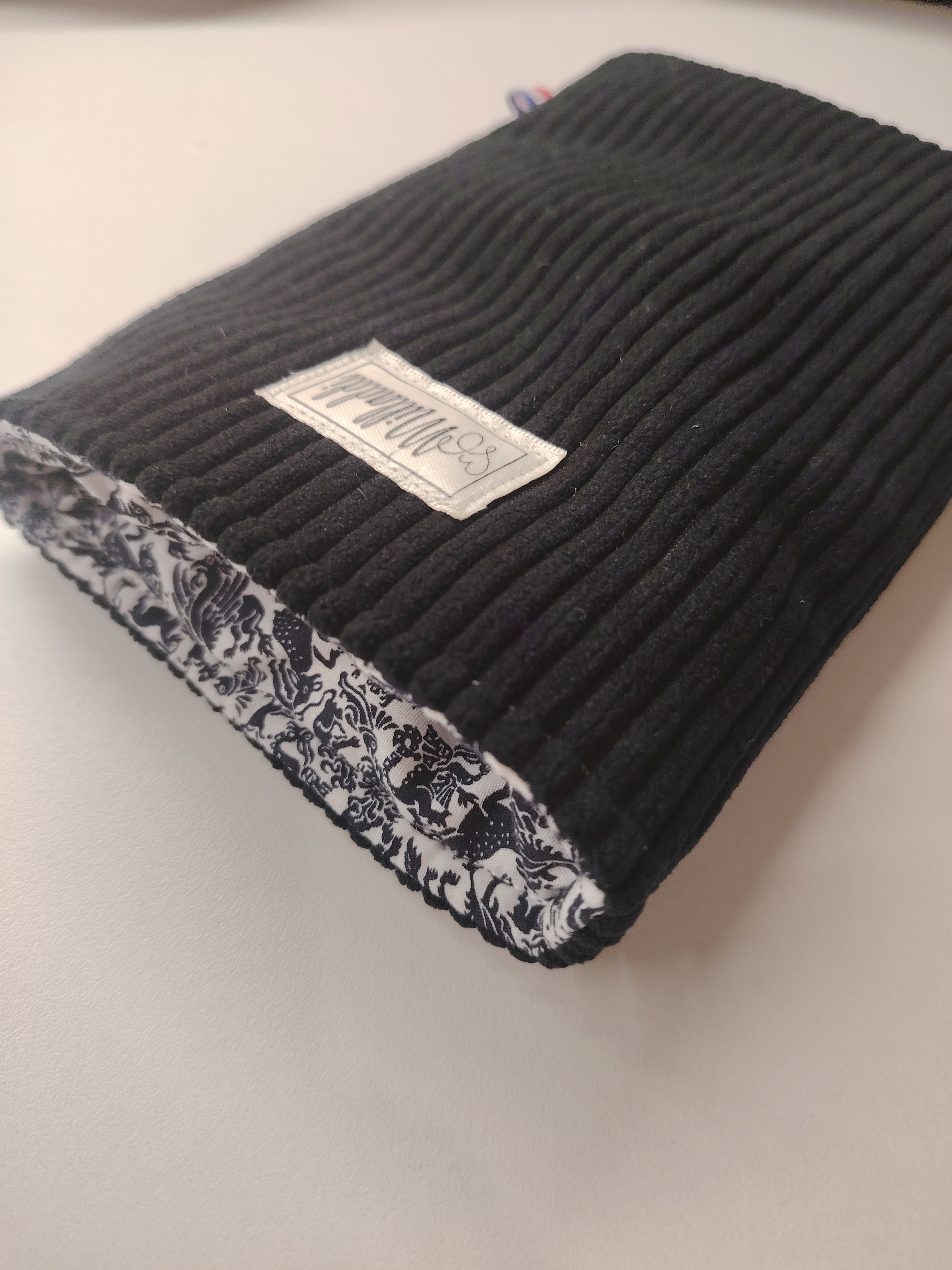 Protège livre de poche noir Ultra