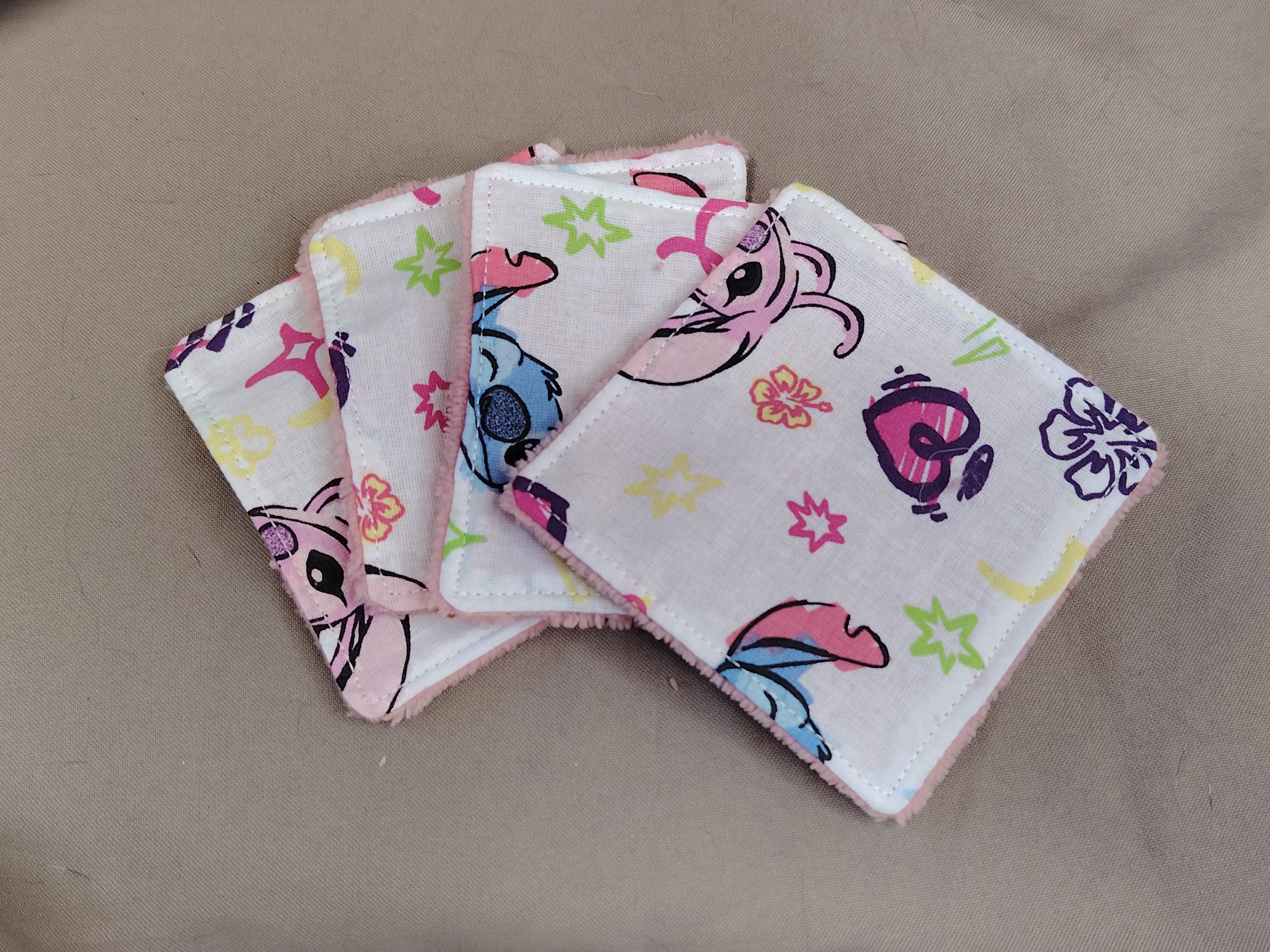Lot de 4 Lingettes réutilisables STITCH