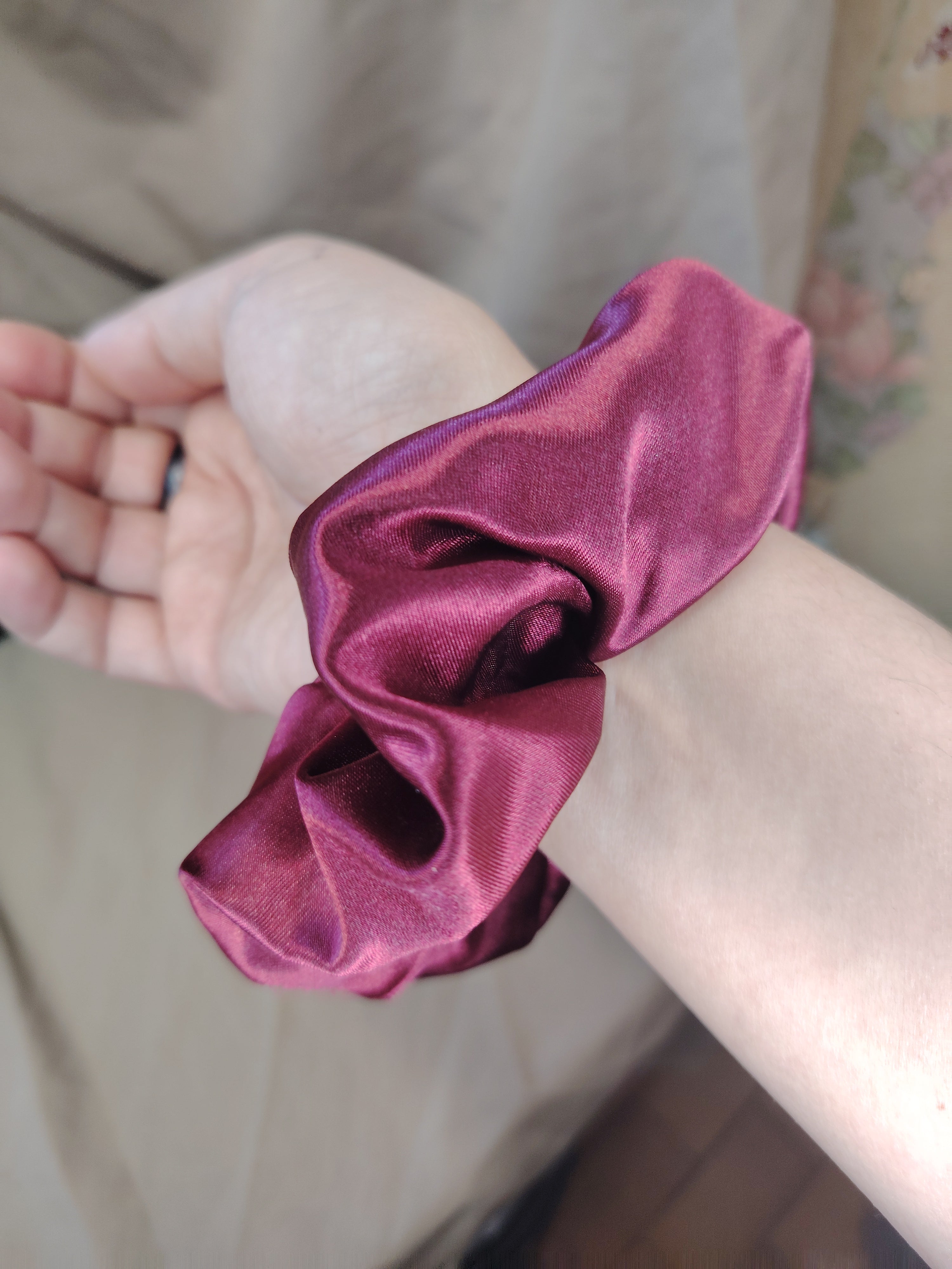 Chouchou en Satin Bordeau Grand Modèle