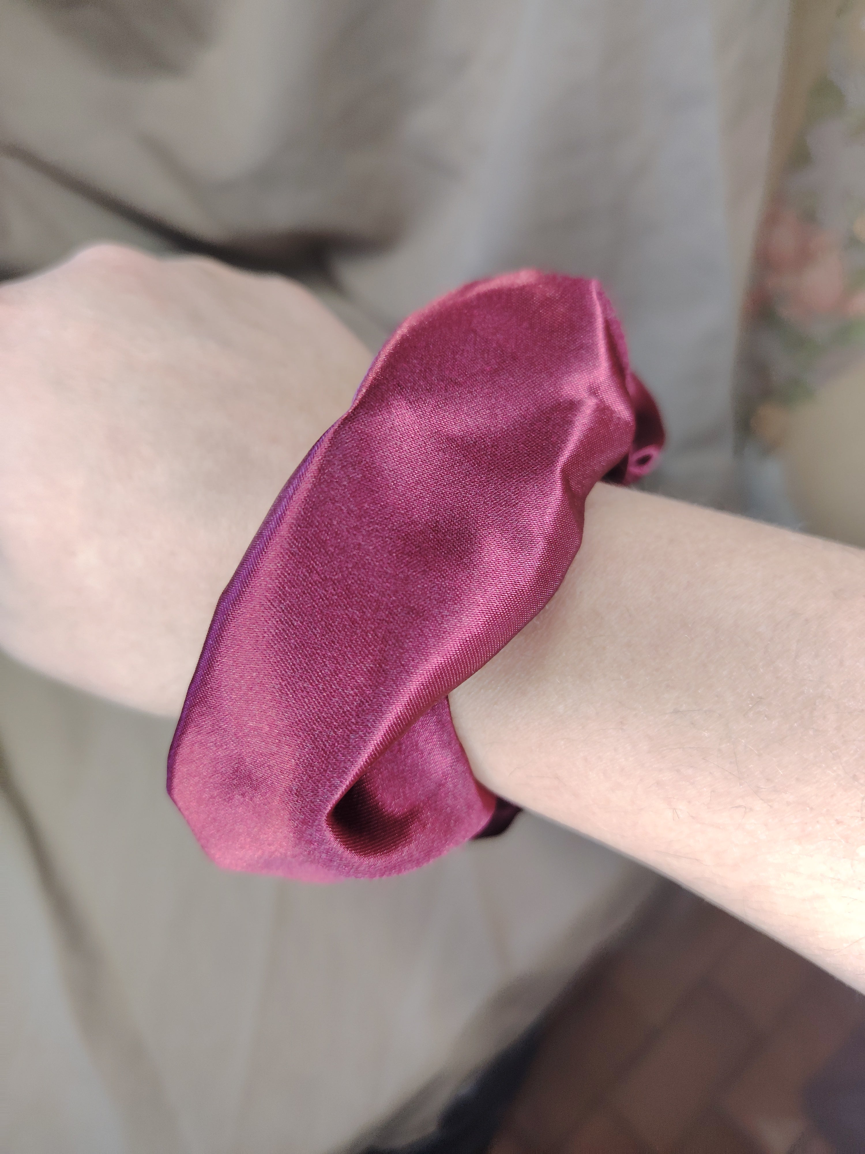 Chouchou en Satin Bordeau Grand Modèle