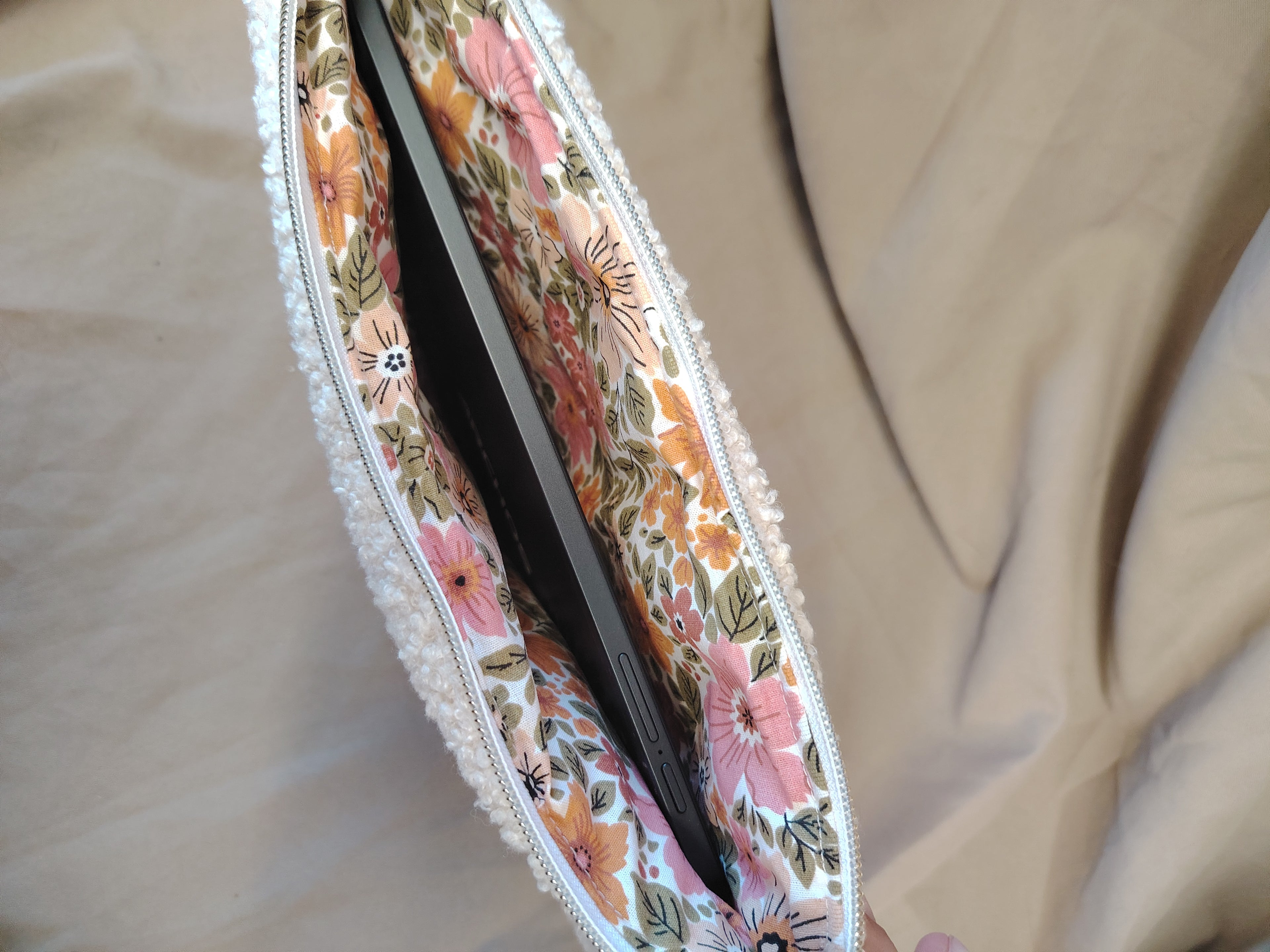 Housse de Tablette Bouclette Ecru